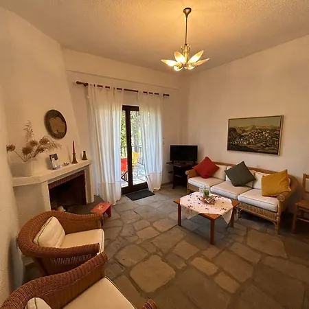 Nyaraló Maisonette With Garden Under The Pines
