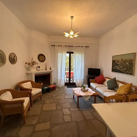 Maisonette With Garden Under The Pines 度假居